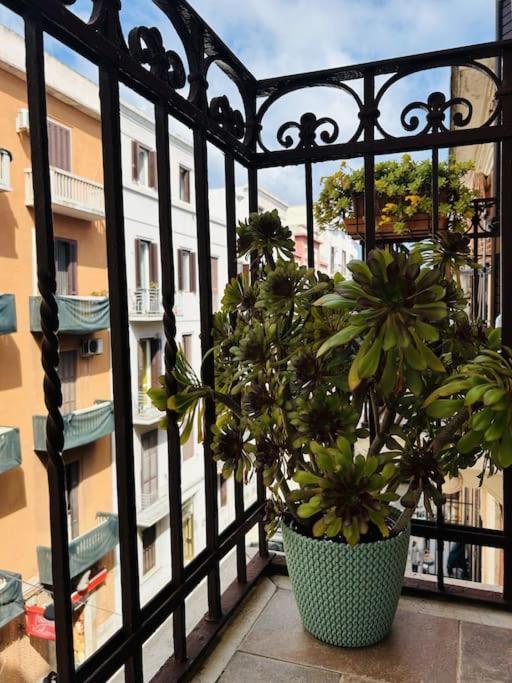 Monolocale Centrale Vista Mare - Fara'S Home Μπάρι Εξωτερικό φωτογραφία